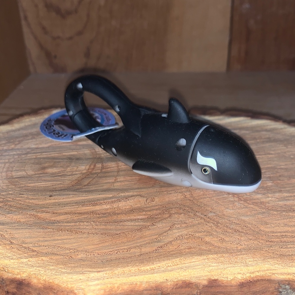 Black Whale Keychain Light NWT - Picture 4 of 5